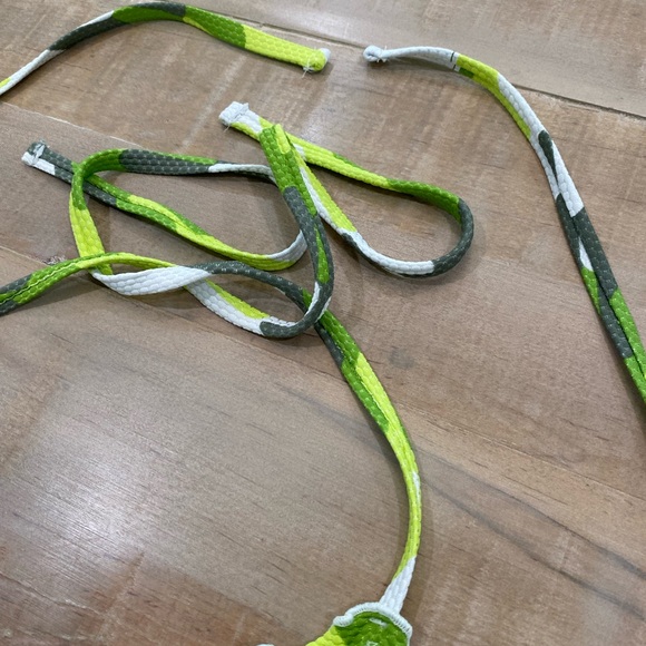 Aerie green white multicolor print triangle string bikini top - Picture 7 of 9